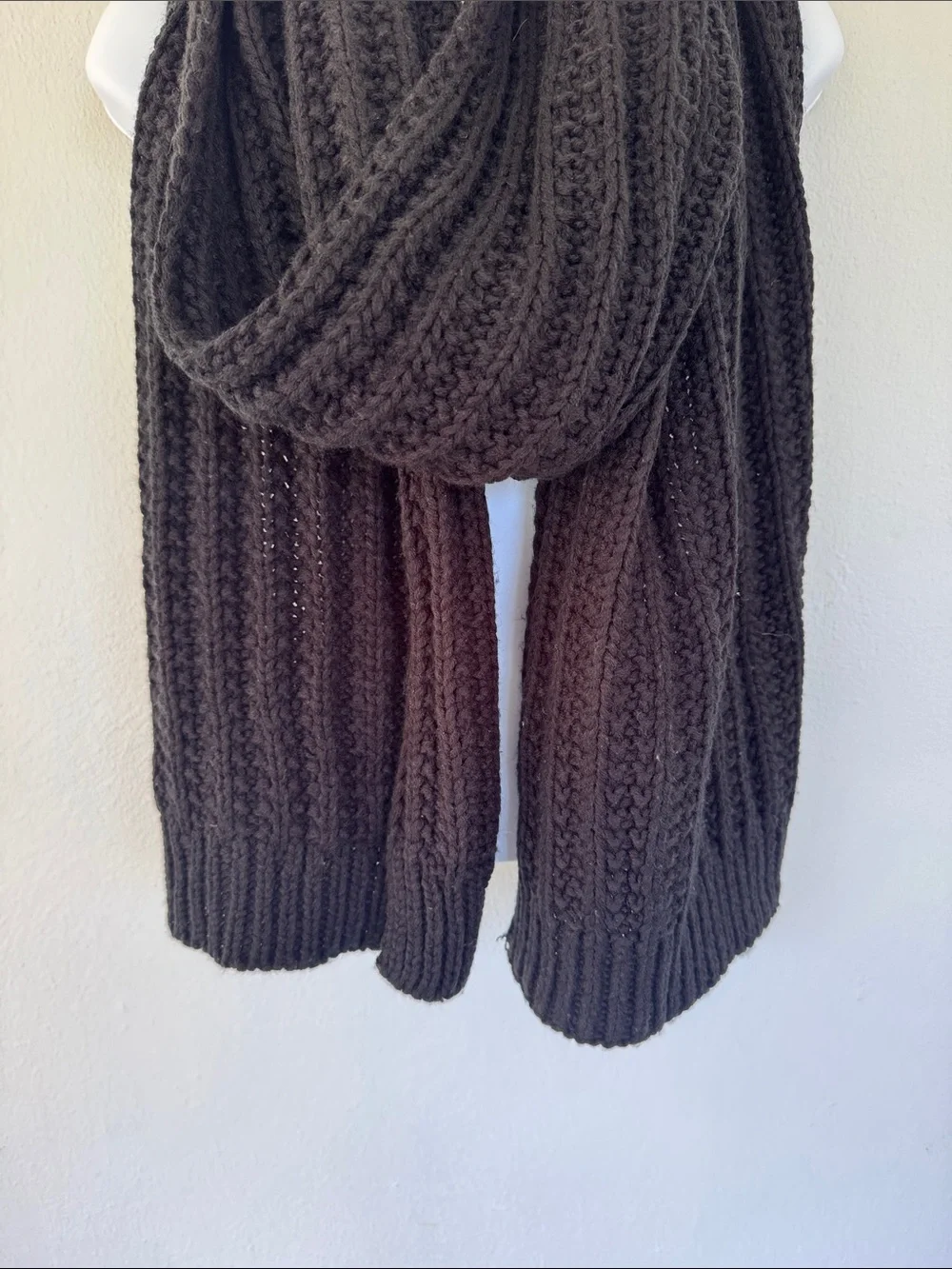 Black oversized ribbed crochet cable knit winter scarf one size
